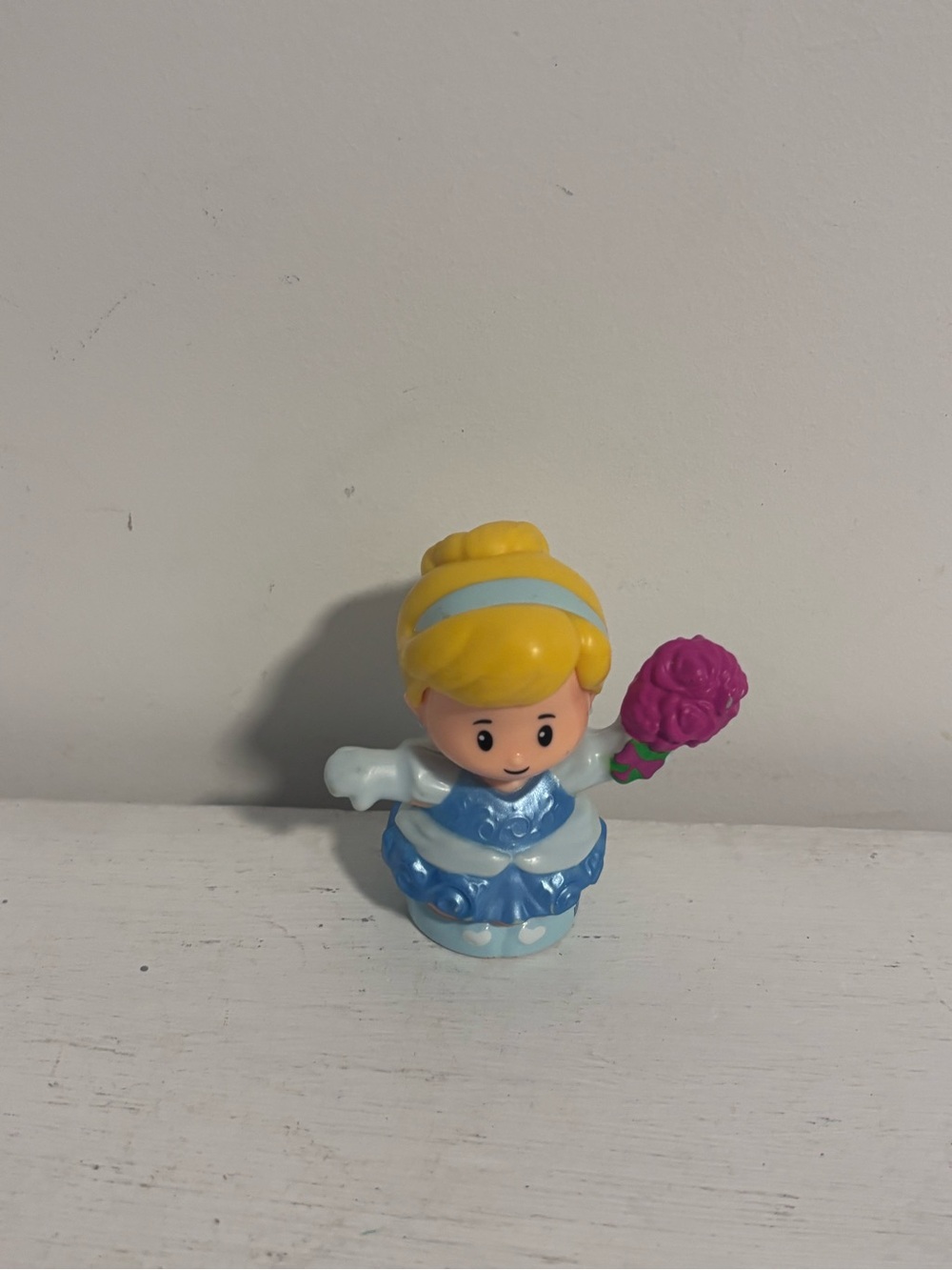 Fisher-Price Little People Cinderella talker rose